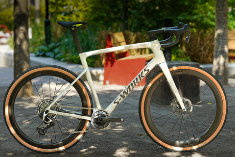 Parlee Altum R with Chris King