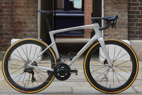 Custom painted Colnago C64 MySixty4 at Bespoke Cycling
